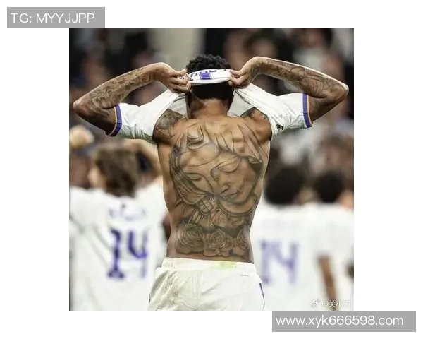 足球明星手臂纹身圆圈的背后故事与意义解析