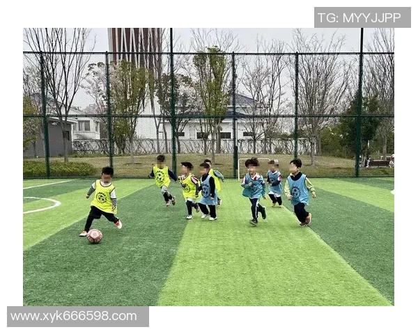 足球明星场外精彩瞬间视频高清下载尽在这里快来获取你的专属收藏吧 足球明星场外精彩瞬间视频高清下载尽在这里快来获取你的专属收藏吧